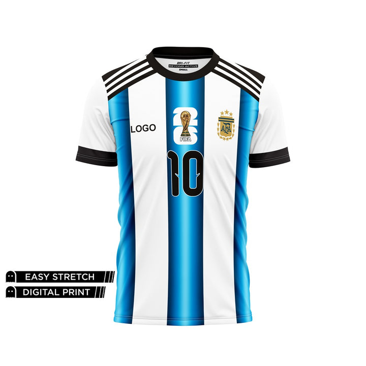 FOOTBALL TEE FIFA/26 - MESSI ARGENTINA HOME JERSEY NEWURG